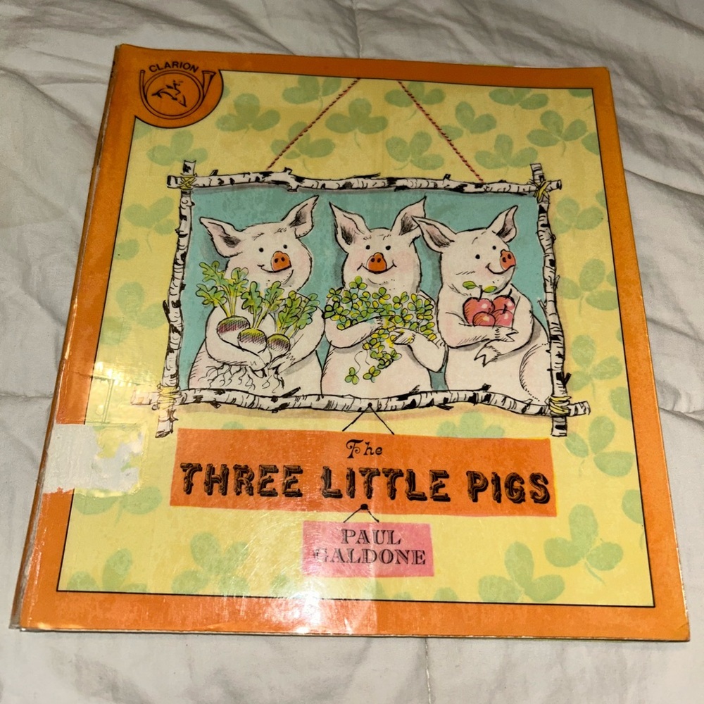 The Three Little Pigs by Paul Galdone, Paperback